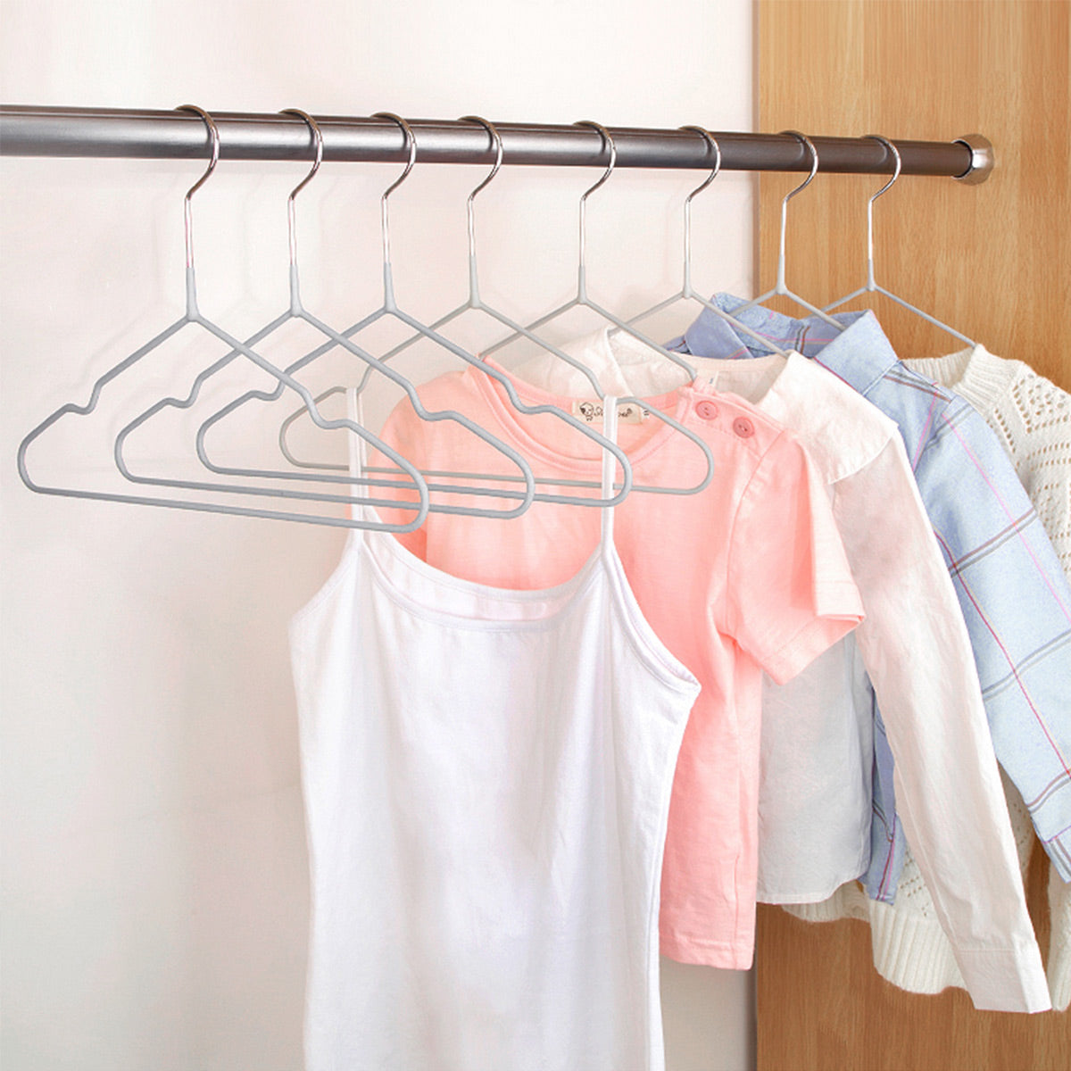 Non-slip Children Clothes Hangers (10 Pcs) - IUIGA