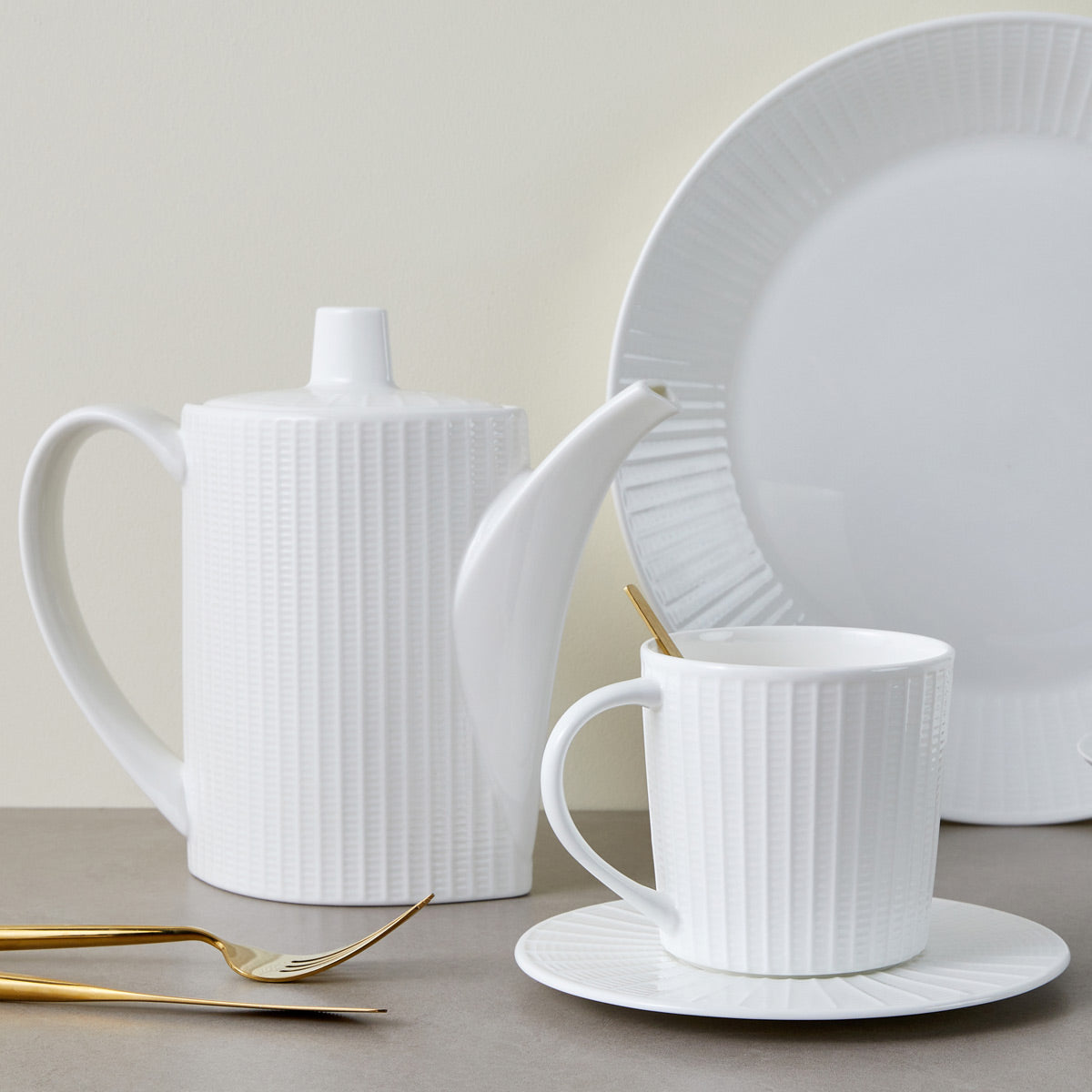 Ashley Bone China Coffee Mug & Saucer - IUIGA