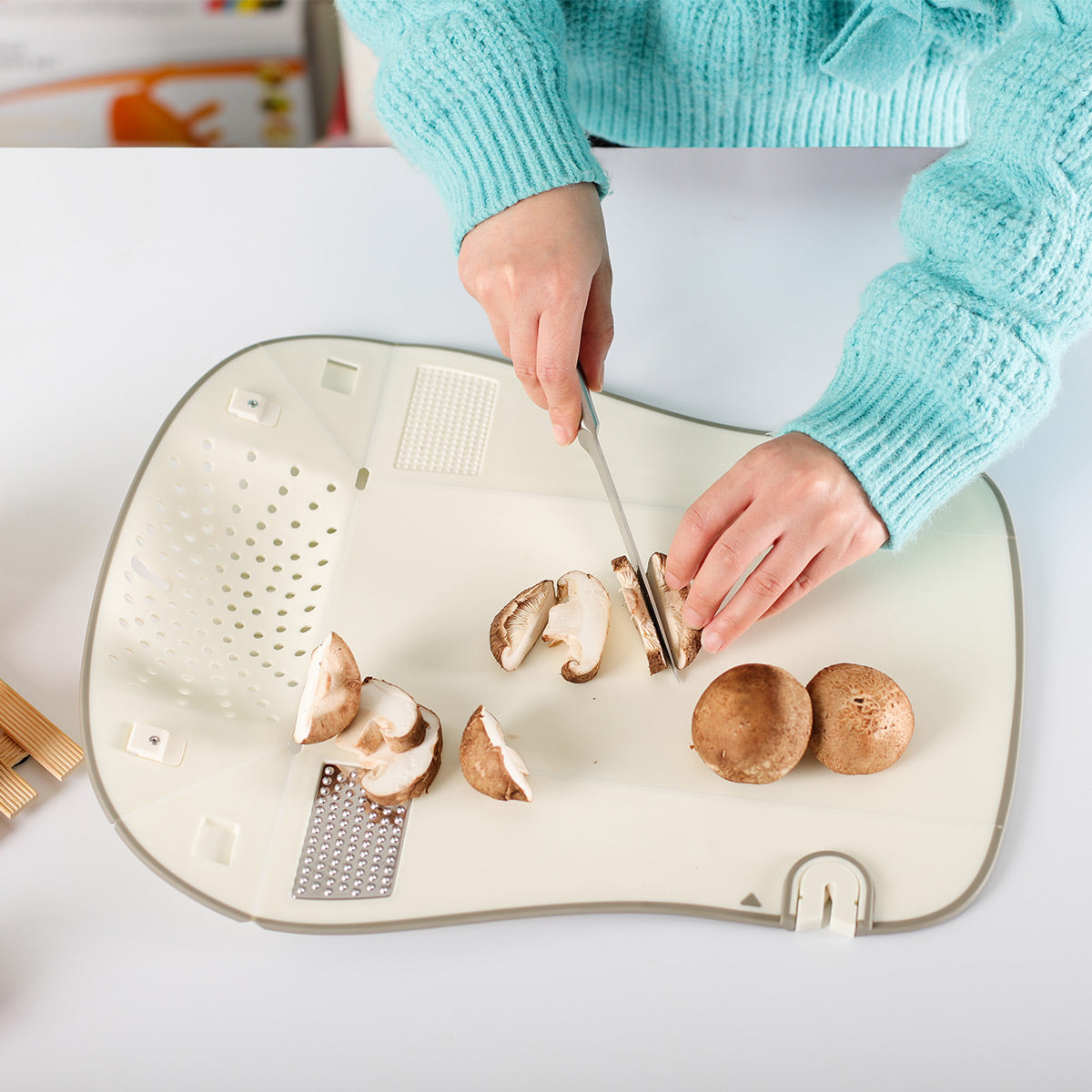 6 in 1 Multifunctional Chopping Board - IUIGA