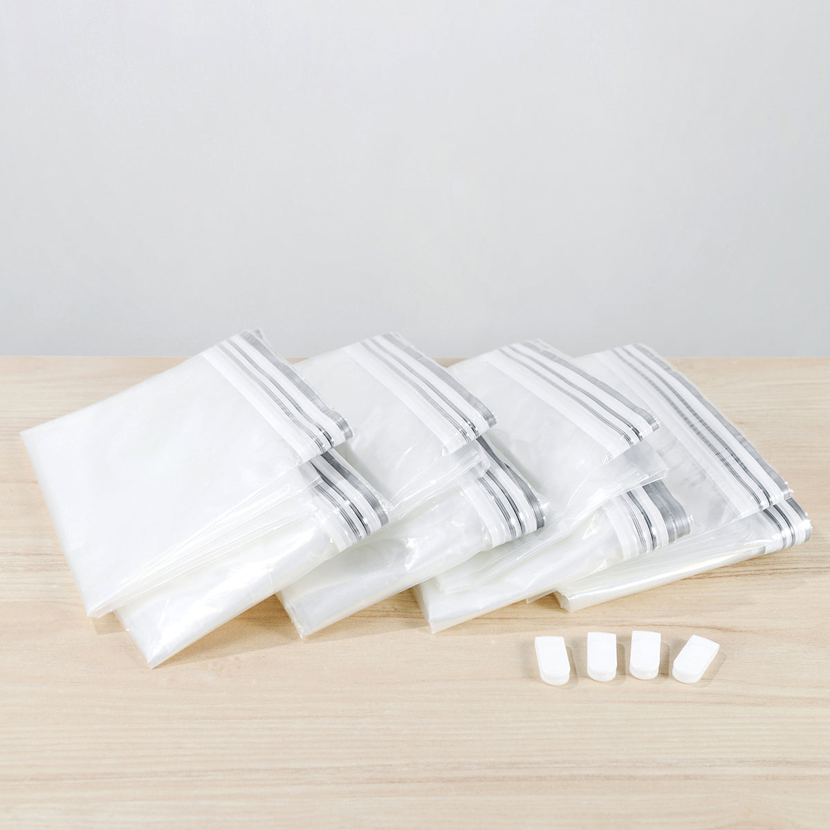 Hanging Vacuum Clothes Storage Bag (4 Pcs) - IUIGA