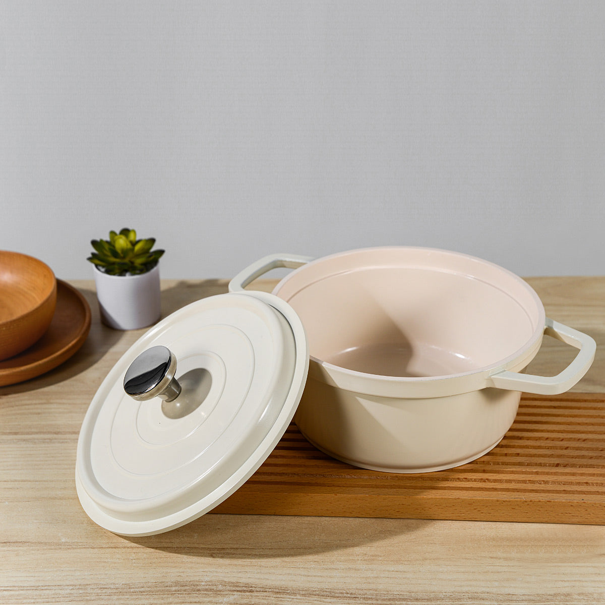 Nonstick Aluminium Casserole Pot - IUIGA