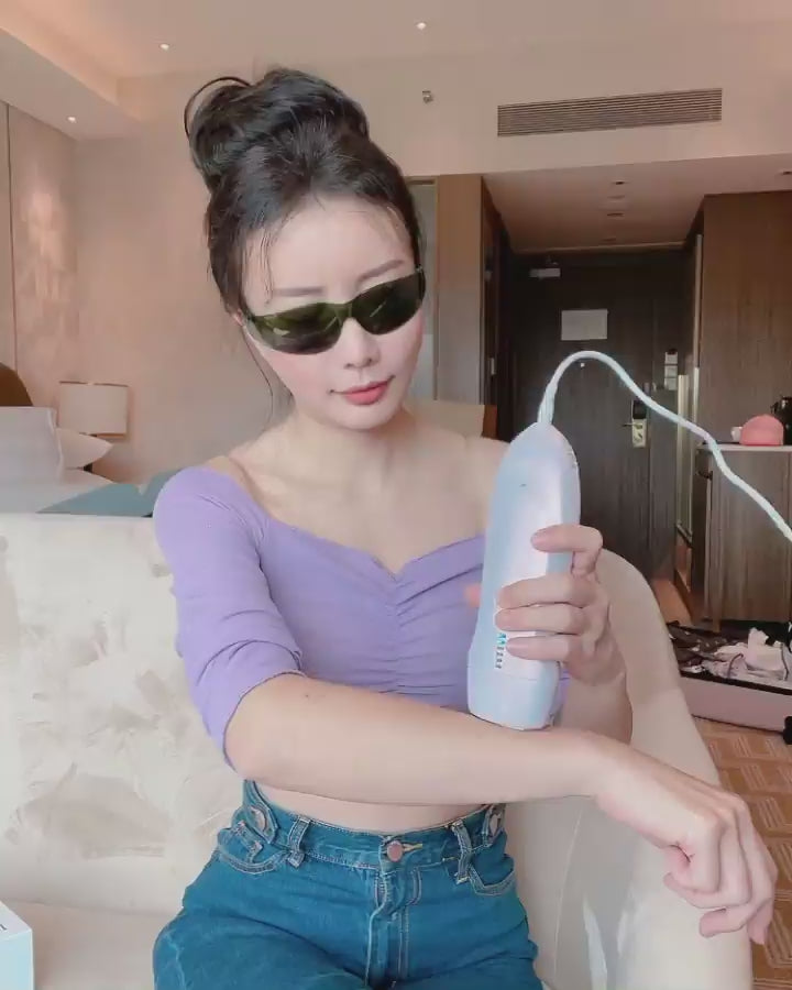 Yihai IPL冷感脱毛器 SMK208 白 (家庭用IPL) 楽天市場】Yihai IPL脱毛器 白 SMK208 | 価格比較 - 商品価格ナビ